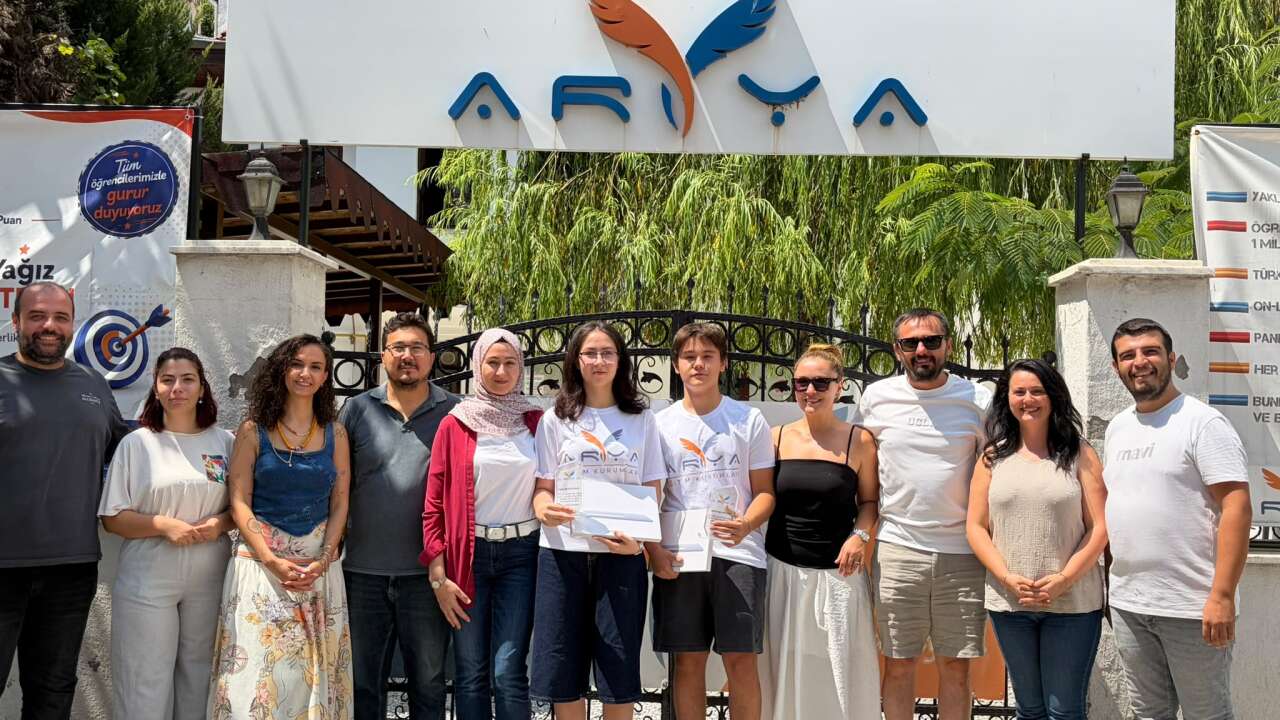 Arya Eğitim Kurumları’ndan LGS Şampiyonlarına Anlamlı Ödül