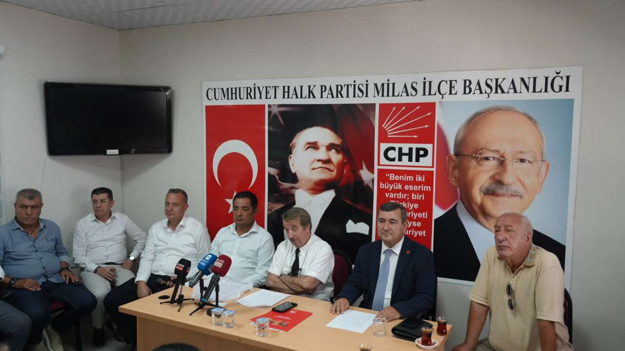 CHP Muğla İl Örgütü Milas’ta Salı Toplantısında Partililerle Buluştu