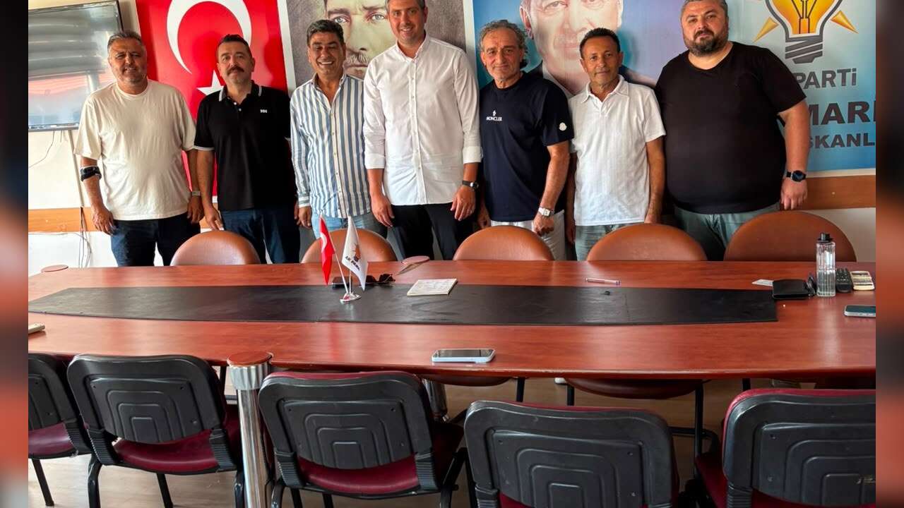 AK Parti Marmaris Teşkilatına İki Emekli Eğitimci Katıldı
