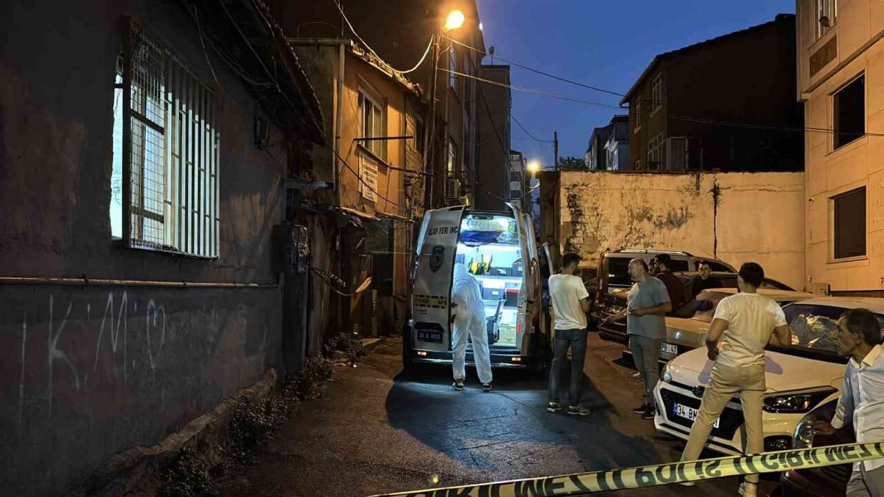 Kötü Koku İhbarı Gerçeği Ortaya Çıkardı: Yatağında Öl* Bulundu
