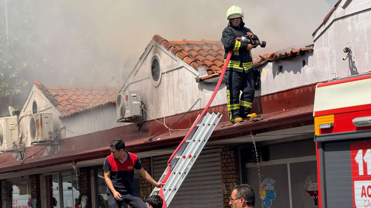 Fethiye Balık Hali’nde İş Yerinde Yangın Paniği