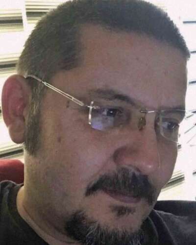İşe Gitmeyince Ortaya Çıktı: 46 Yaşındaki Doktor Evinde Ölü Bulundu