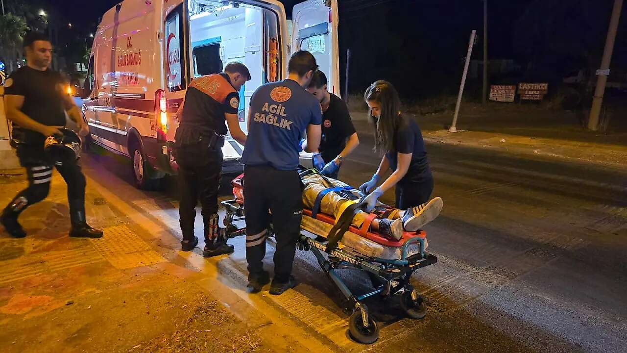 Muğla’da Kontrolden Çıkan Motosiklet Devrildi: Sürücü Yaralandı