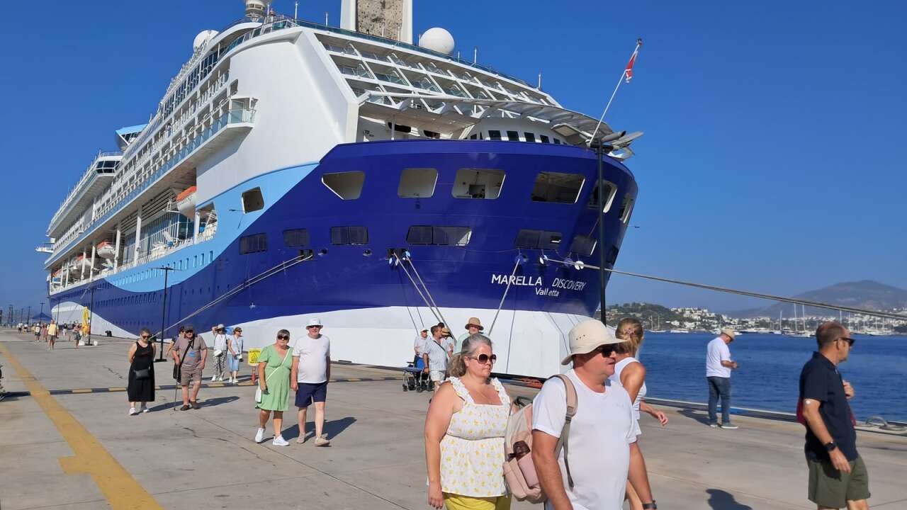 Marella Discovery Bodrum’a Demir Attı: 2 Bin 500’e Yakın Yolcu Ve Personel Geldi