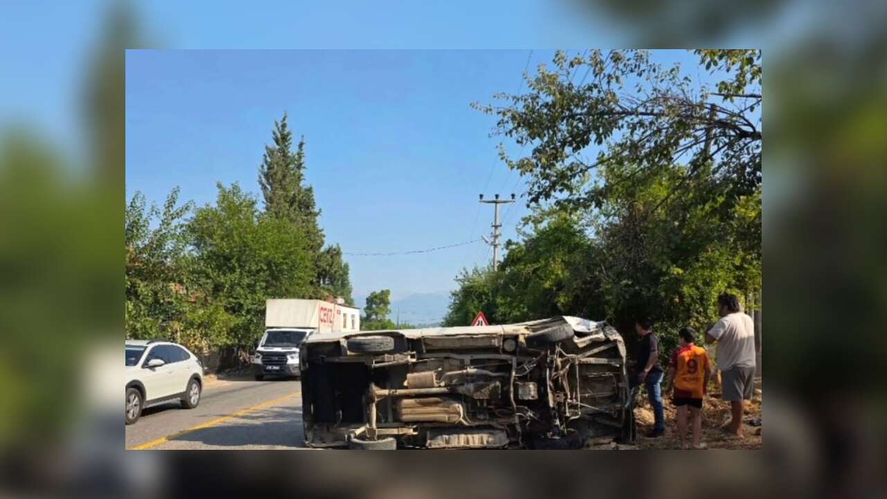Muğla’da Ekmek Taşıyan Araç Kaza Yaptı: 1 Yaralı