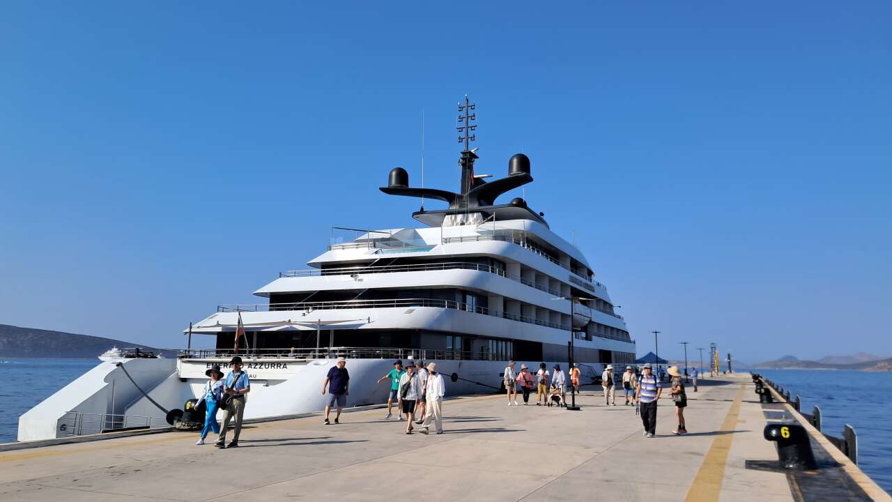 Emerald Azzurra Bodrum’da: Kruvaziyer Turizminde Hareketlilik Sürüyor