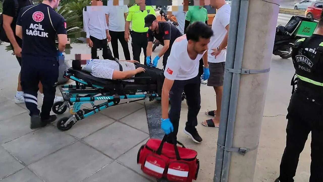 Muğla'da İlginç Kaza, Motosikleti Mazgala Takılan Motosiklet Sürücüsü Yaralandı