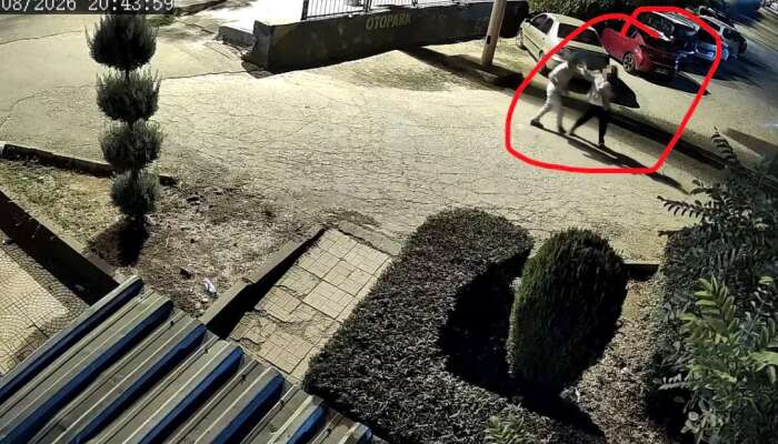 Kucağında Çocuğu Varken Eşi Tarafından *ldürüldü