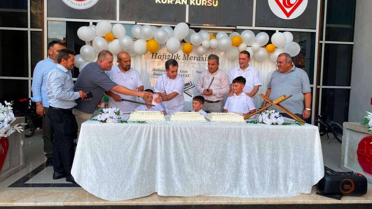 7 Ayda Hafızlıklarını Tamamladılar: Fethiye’de Öğrenciler İçin Anlamlı Program