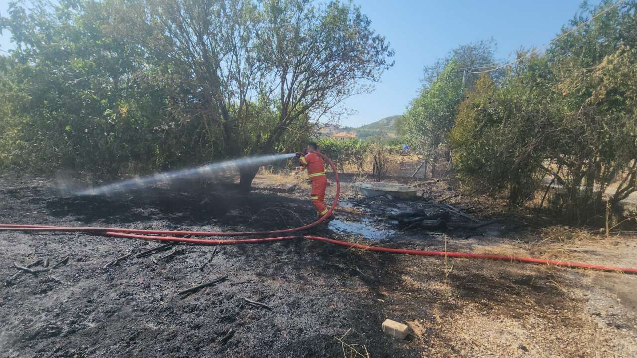 Menteşe’de Bahçe Yangını: Havadan Müdahale Başladı