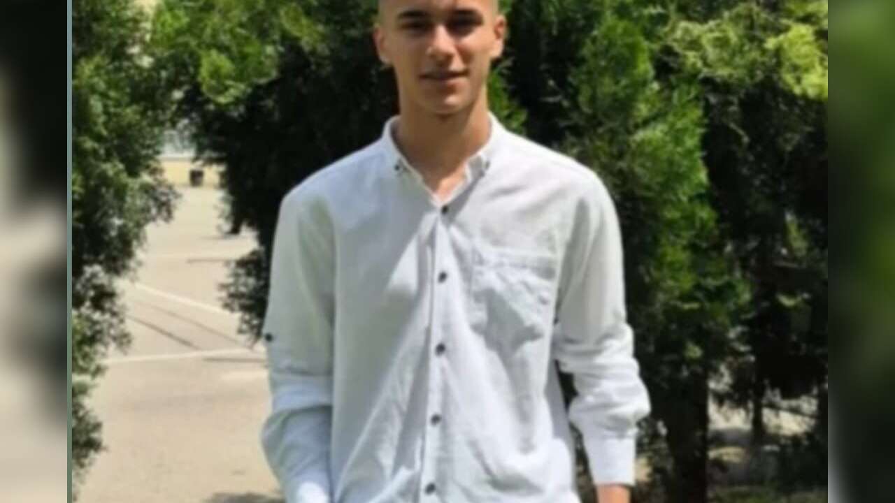 19 Yaşındak Genç Odasında Ölü Bulundu