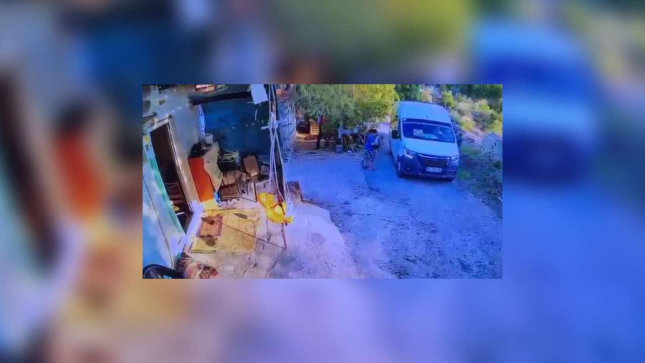 Geri Manevra Yapan Baba, 1,5 Yaşındaki Oğluna Çarptı: Öldü