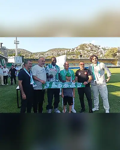Dünyaca Ünlü Kamerunlu Golcü Aboubakar Bodrum FK İçin İmzayı Attı
