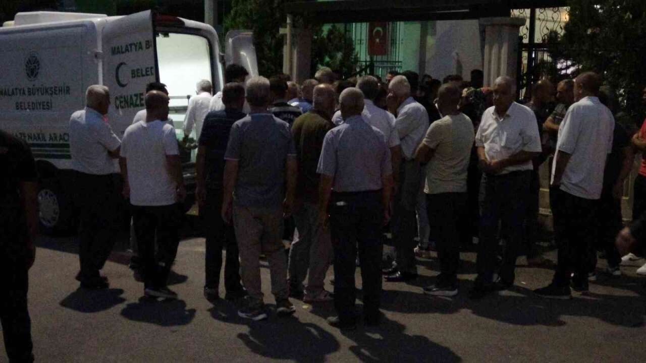 Yakınları Haber Alamayınca Eve Gitti: İş Adamı Ölü Bulundu
