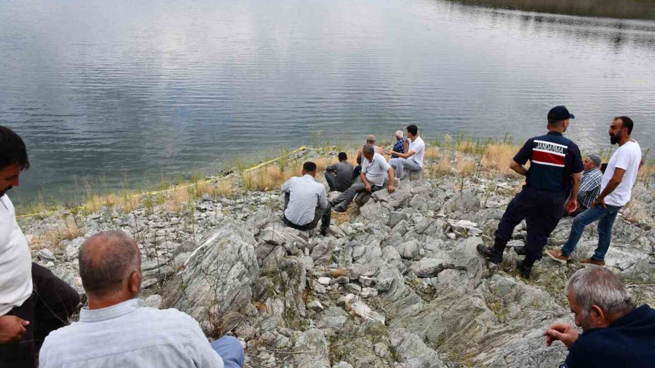32 Yaşındaki Bayram Ölgün Baraj Gölünde Ölü Bulundu