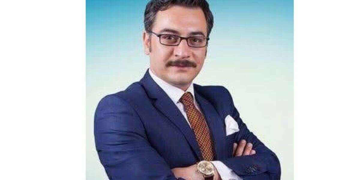 Otomobil Devrildi: TV Sunucusu Ömer Yılan Hayatını Kaybetti
