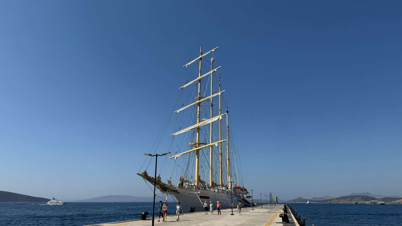 Bodrum’a 111 Metrelik Star Flyer Geldi, Gemide 146 Yolcu Bulunuyor