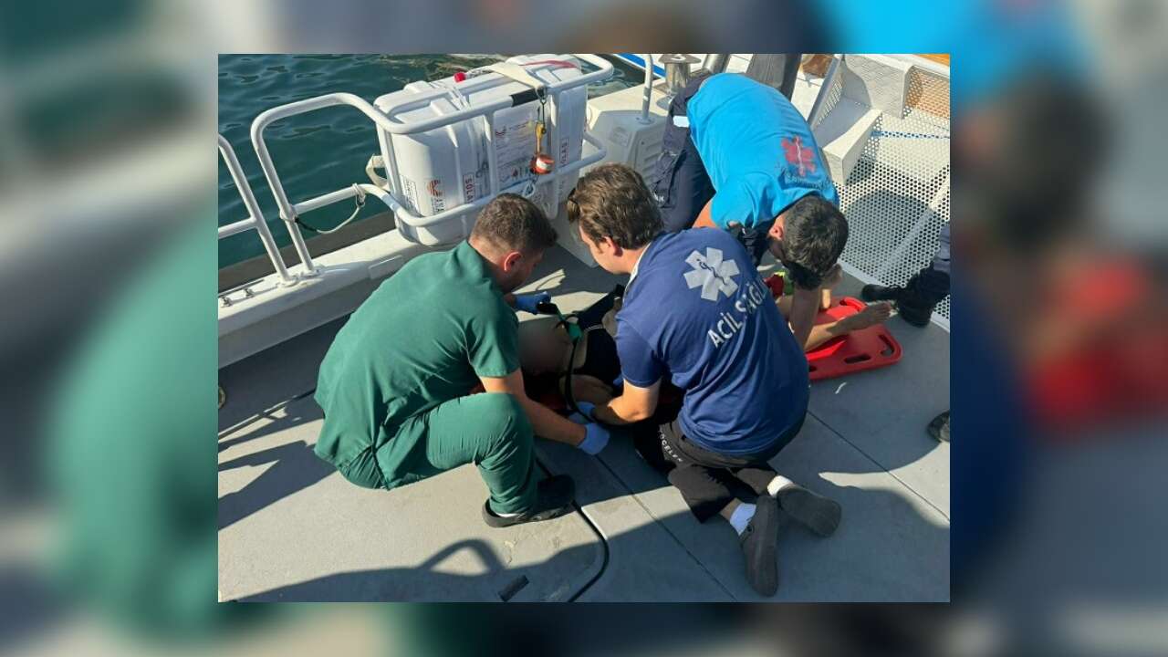 Marmaris’te Denizde Korku Dolu Anlar, Boğulma Tehlikesi Geçiren Tatilci Kurtarıldı