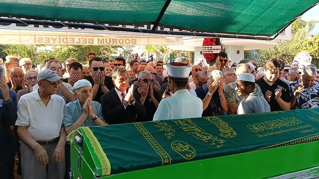 Bodrum'da Anavatan İlçe Başkanlığı Yapan, Sami Akbaş’ı Son Yolculuğuna Uğurladı