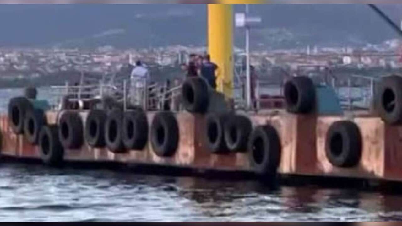 Denize Bakanlar Şoke Oldu: Erkek Cesedi Bulundu