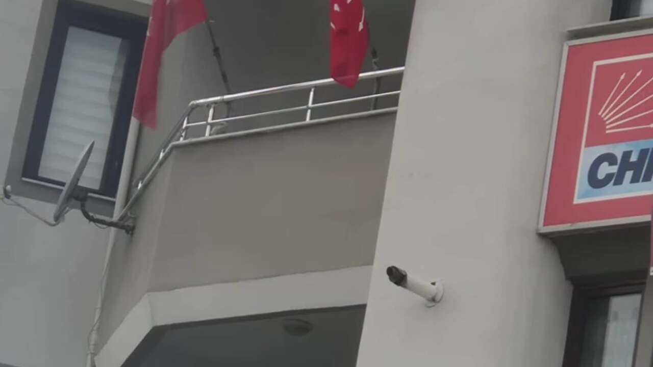 Muğla’da “Bayrağa Saygısızlık” İddiası Gündem Oldu: Ege Aslan’dan Olay Yaratan Açıklama