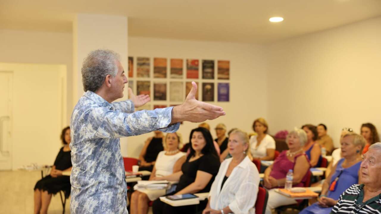 Zeki Müren, Vefatının 30. Yılında Bodrum Kalesi’nde Anılacak: Konser Ücretsiz
