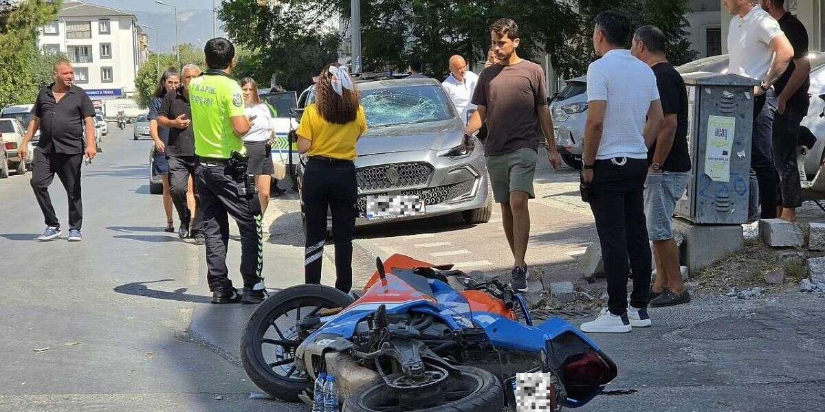 Muğla'da Trafik Kazası, Motosiklet Sürücüsü Yaralandı