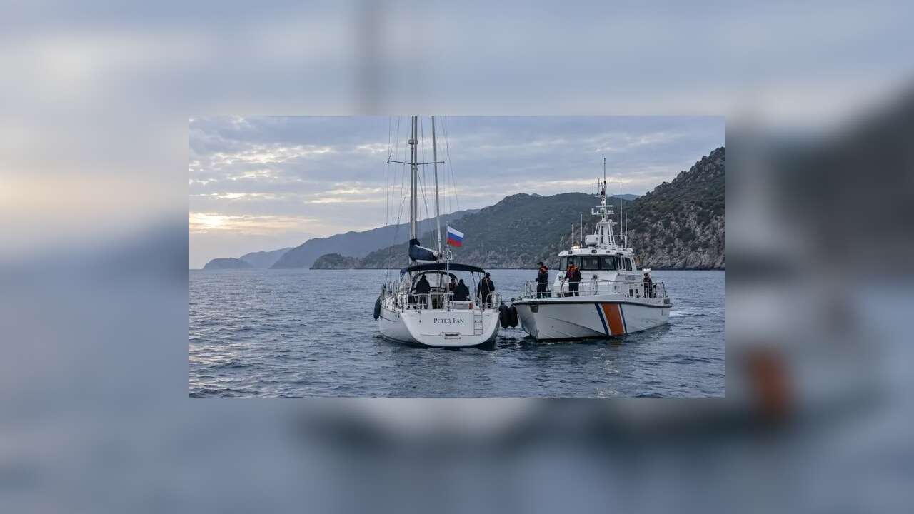 Muğla'da Yurtdışına Kaçmaya Çalışan FETÖ Şüphelilerine Denizde Operasyon