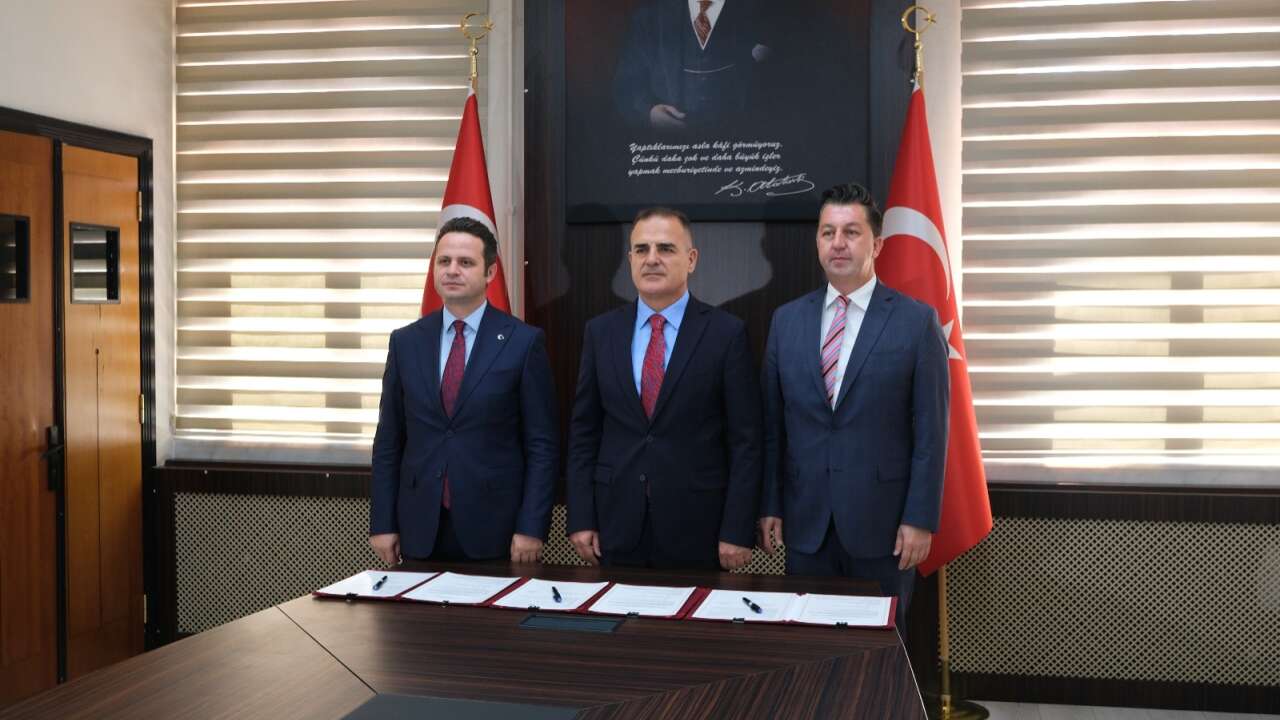 Marmaris’te Mesleki Eğitime Büyük Destek, Bina 15 Yıllığına Ücretsiz Tahsis Edildi