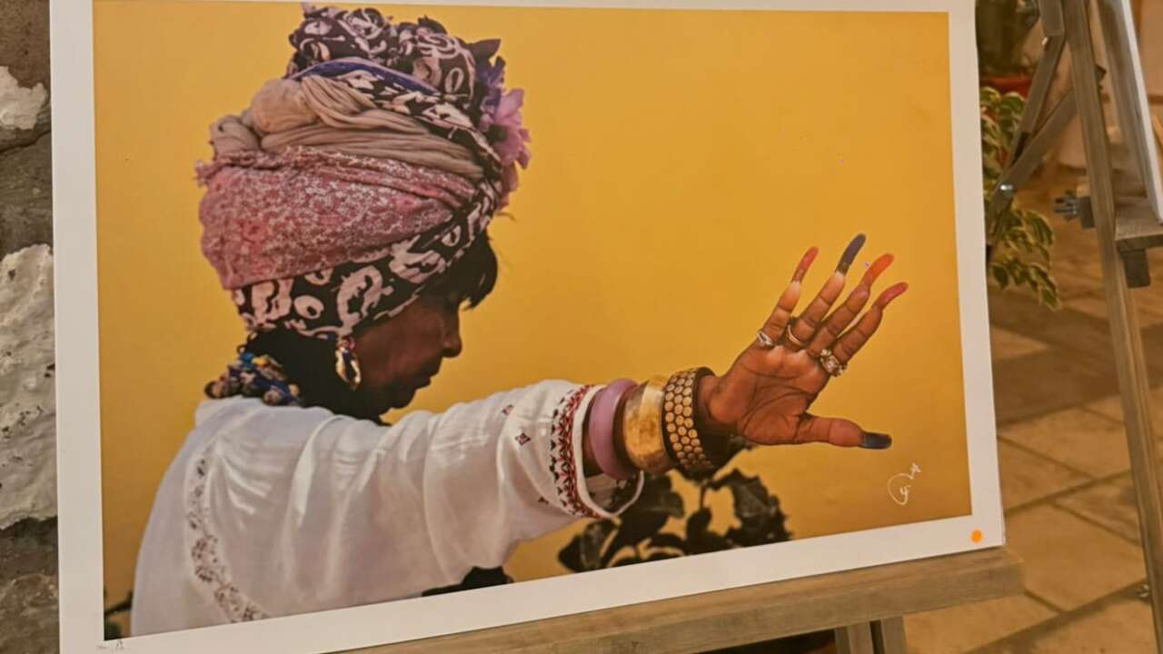 Bodrum Sanat Sokak’ta “Görünen Hikâyenin Tamamı Değildir” Sergisi