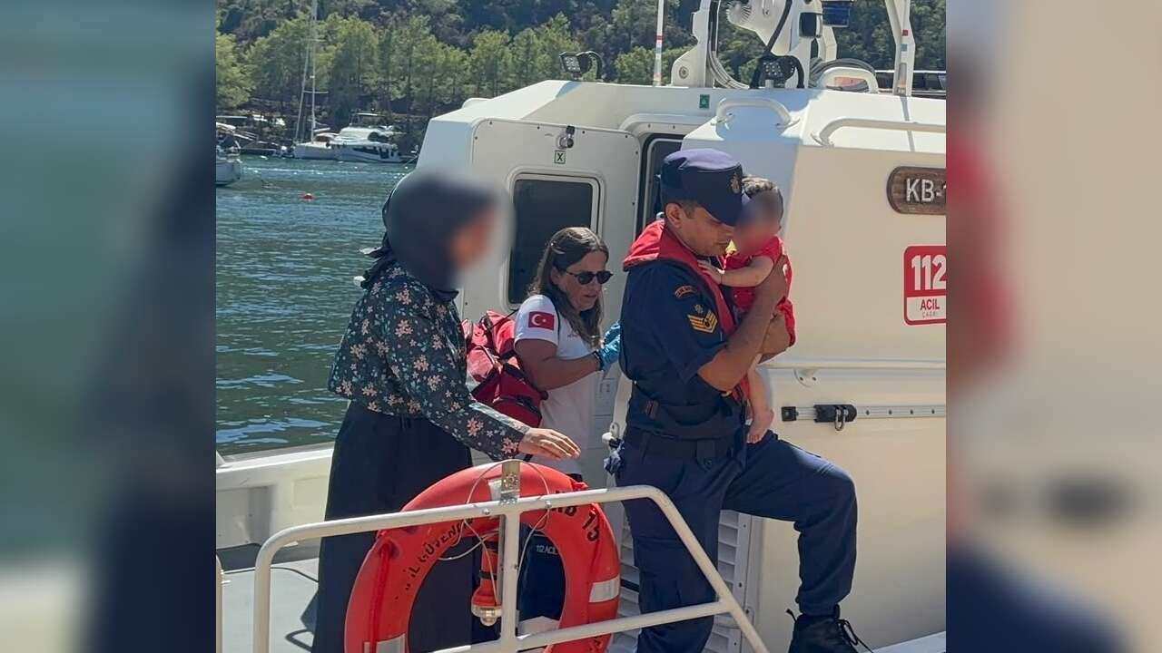 Fethiye Açıklarında Yaralanan Bebek İçin Sahil Güvenlik Seferber Oldu