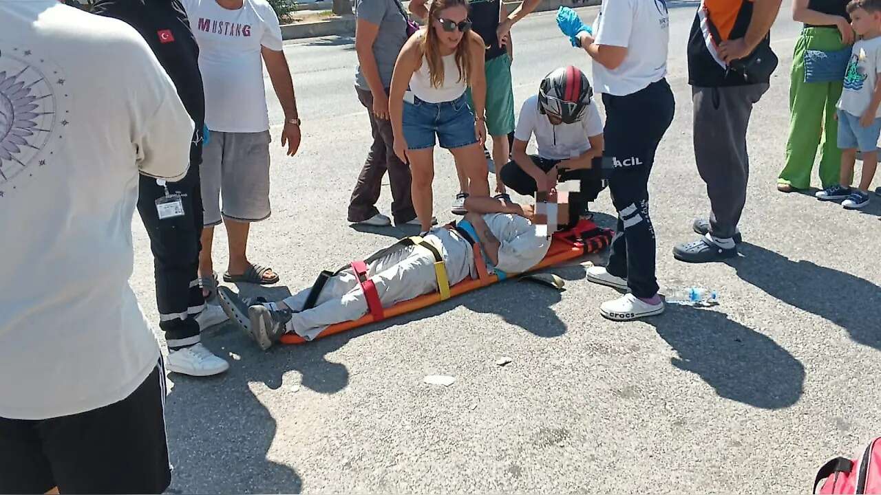 Muğla’da Kaza Yaralıya İlk Müdahaleyi Yoldan Geçen Doktor Yaptı