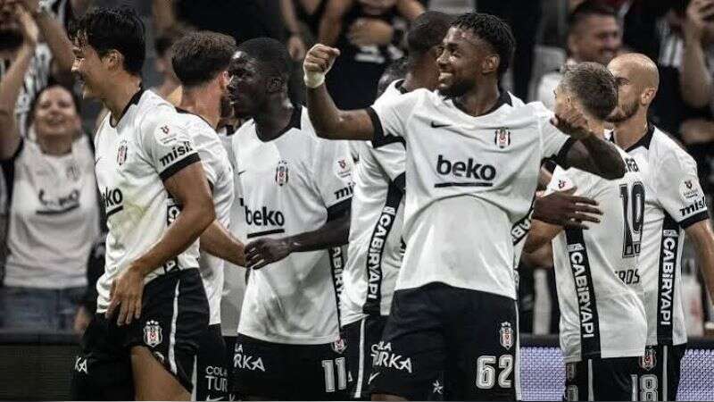 Beşiktaş’tan Muhteşem Dönüş: Fenerbahçe Derbisinin Ardından Erzurumspor FK’yı da Devirdi