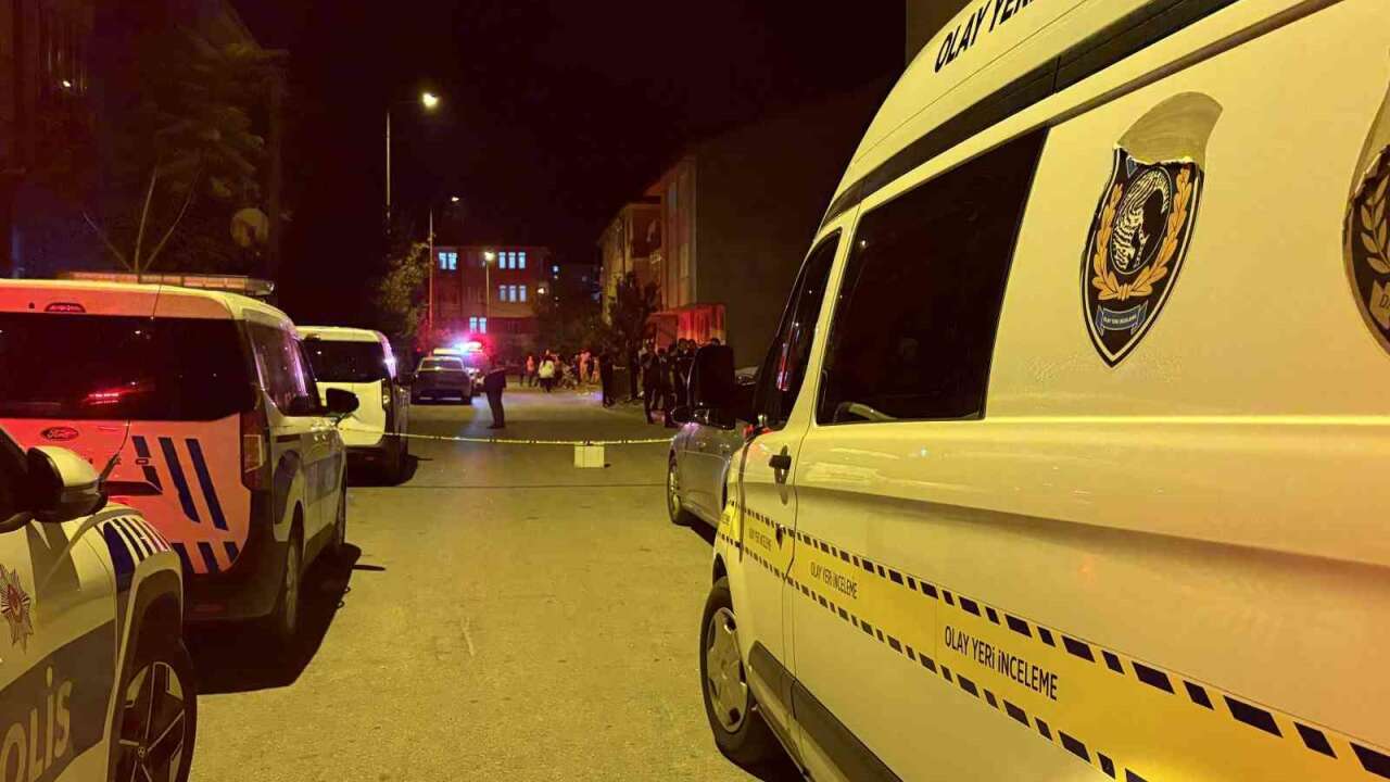 K*ser ve Bıç*klı Kavga: 26 Yaşındaki Genç Hayatını Kaybetti
