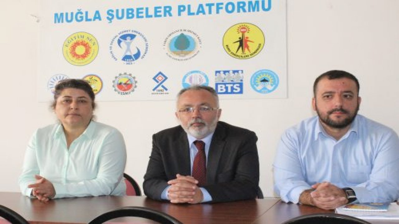 Öğretmenler Meydana İniyor