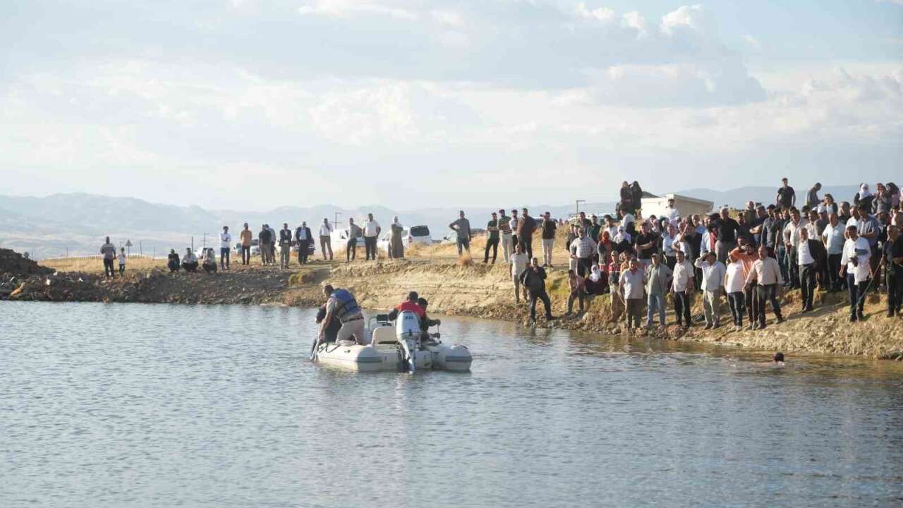 Gölete Giren 13 Yaşındaki Çocuk Hayatını Kaybetti