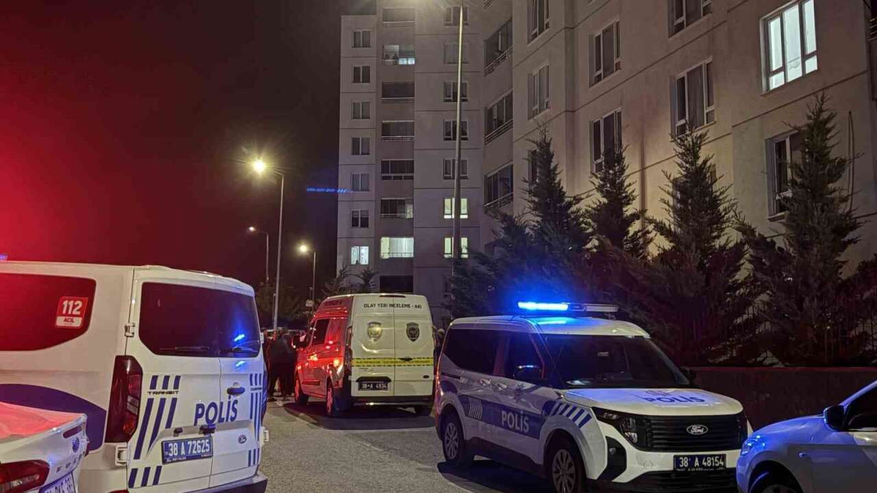 Sil*h Sesinin Ardından 33 Yaşındaki Adam Evinde Ölü Bulundu
