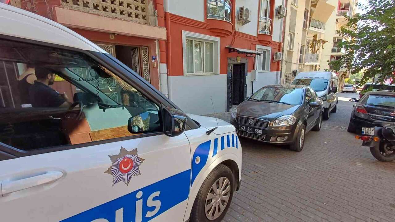 Genç Kadın Evinde Ölü Bulundu