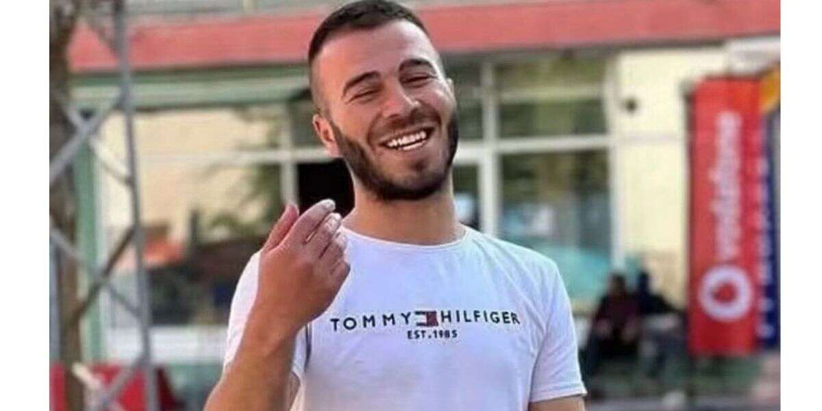 Otomobilin Çarptığı 26 Yaşındaki Genç Hayatını Kaybetti