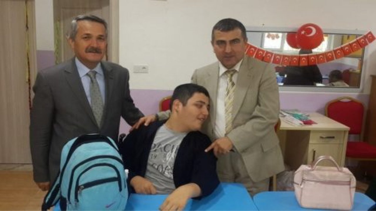 Şahiner, Uygulama  Okulunu Ziyaret Etti