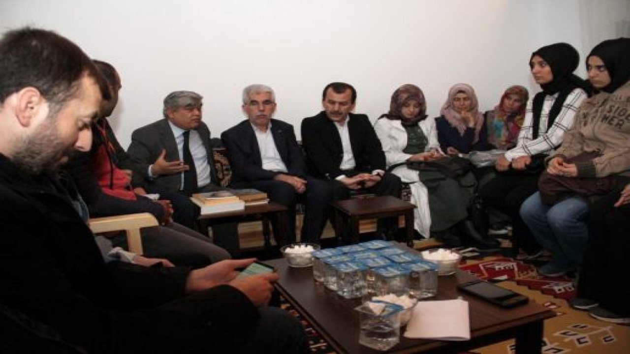 Şahidi evinde 450 yıl sonra Mesnevi okundu