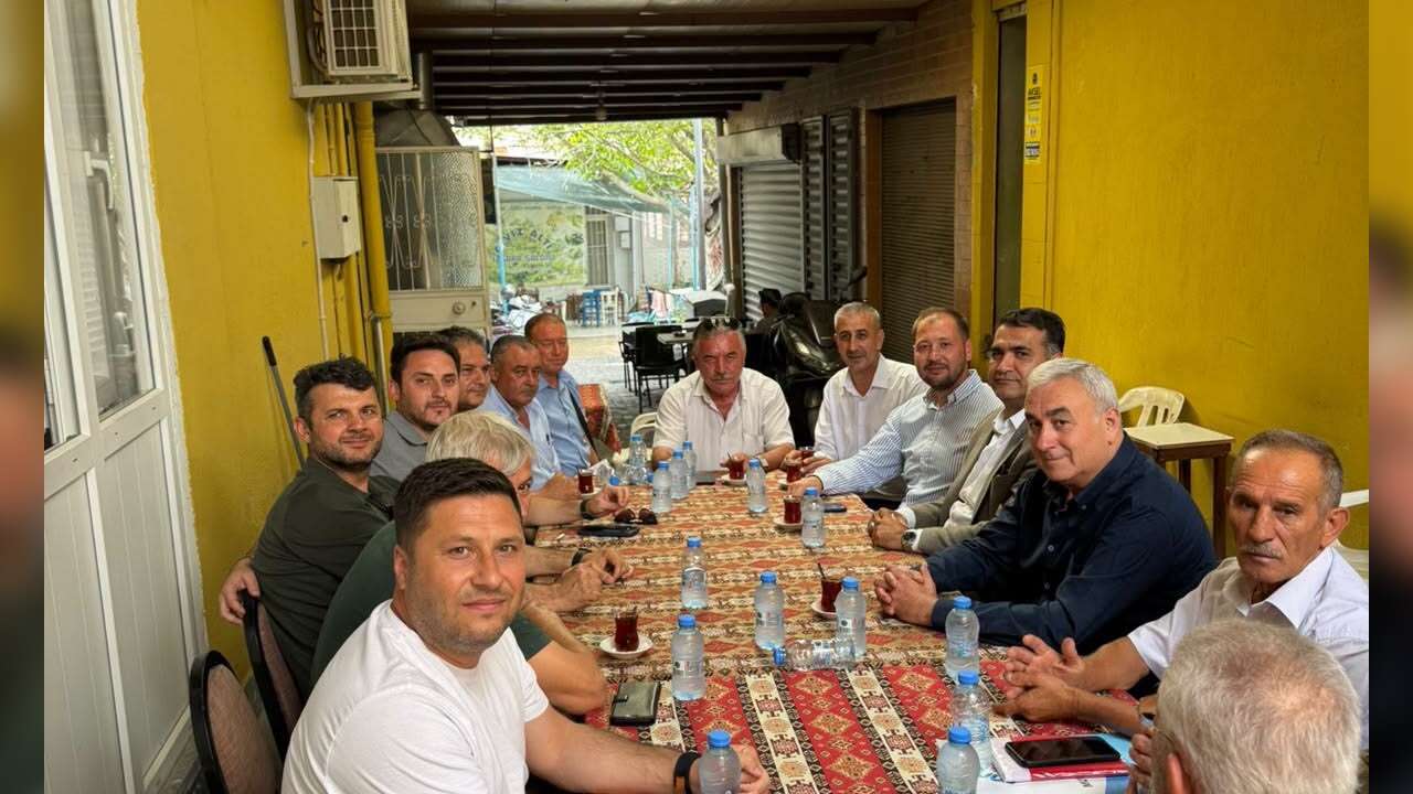 İl Başkanı Güngör, Milas Tarihi Arasta’da Esnaf ve Vatandaşlarla Buluştu
