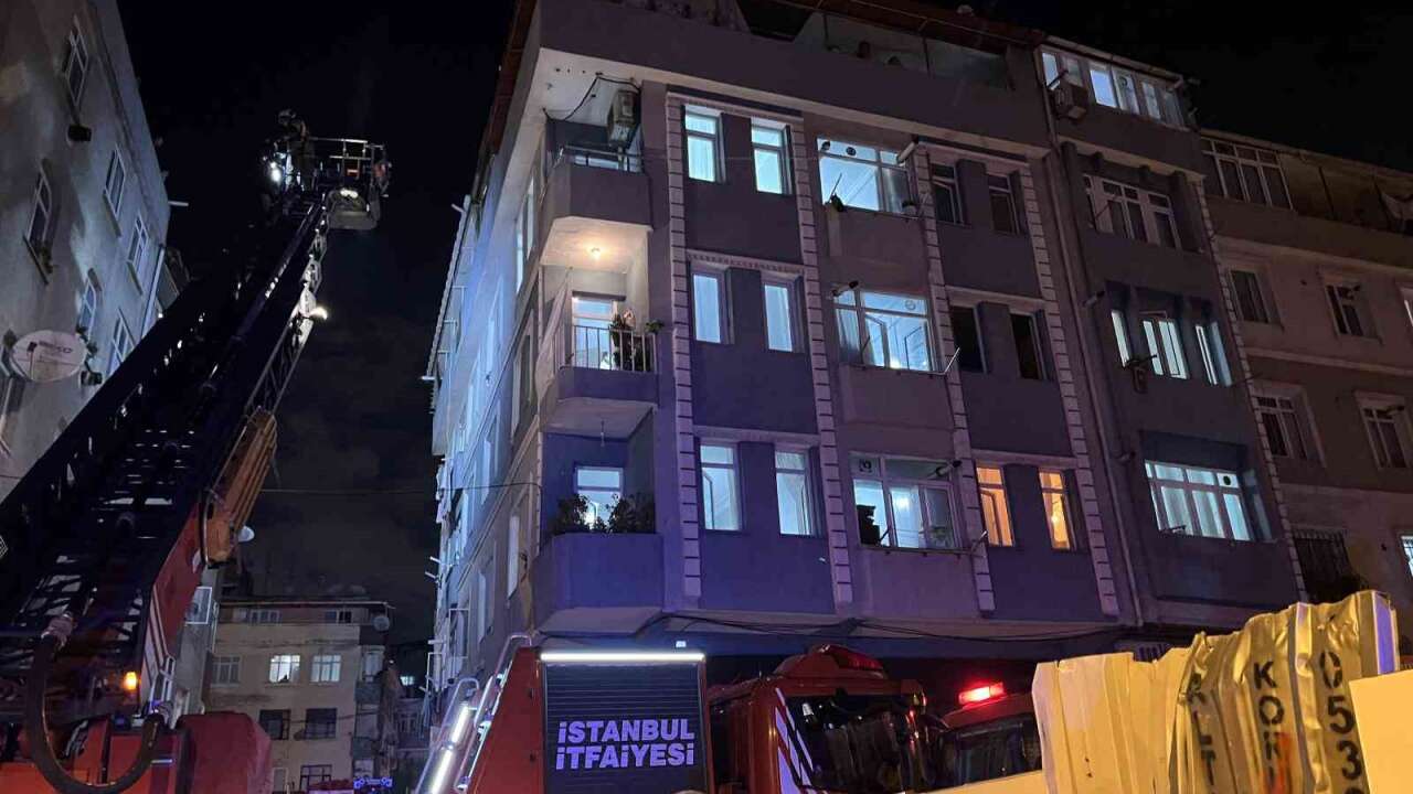 5 Katlı Binada Korku Dolu Anlar: Duman Her Yeri Sardı