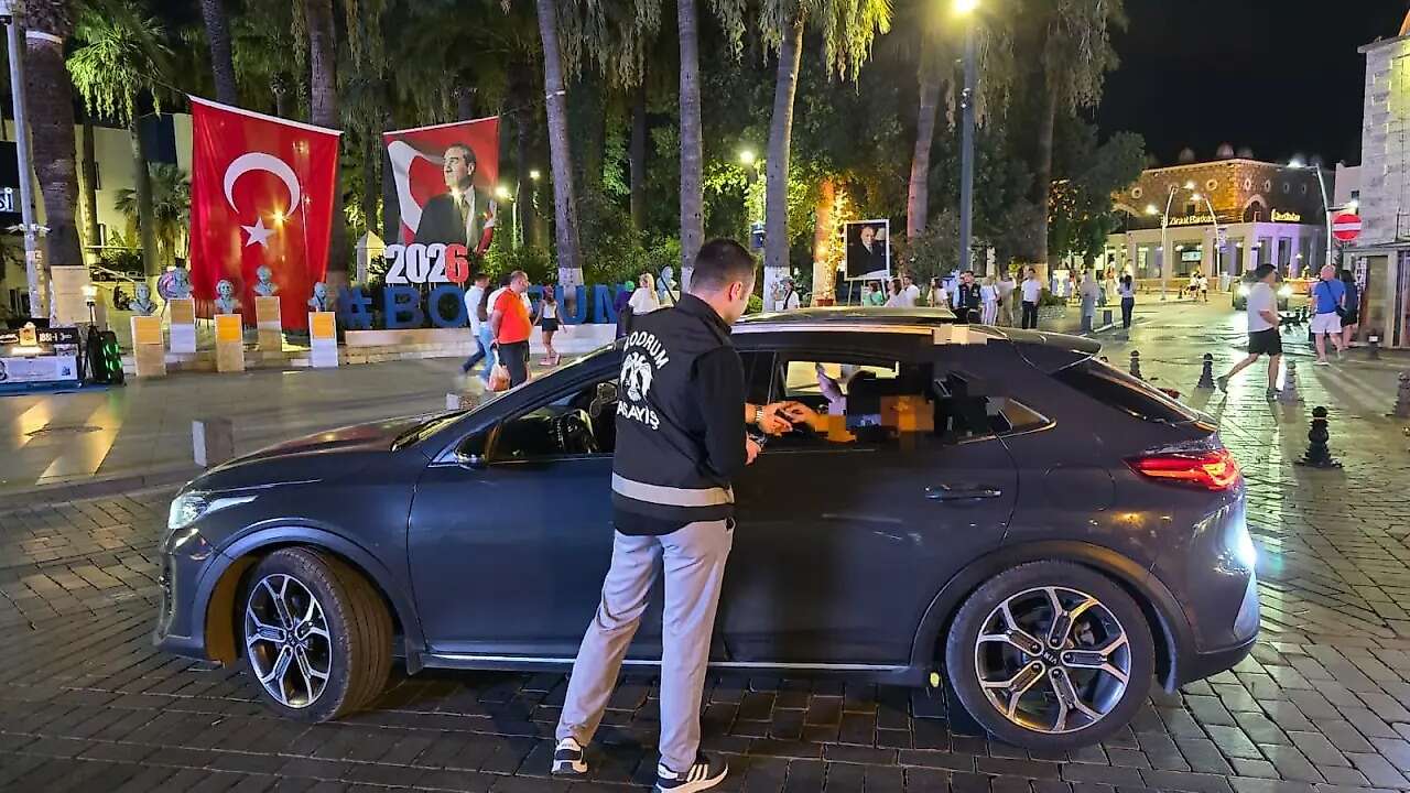 Bodrum’da Bir Gecede 19 Aranan Şahıs Yakalandı