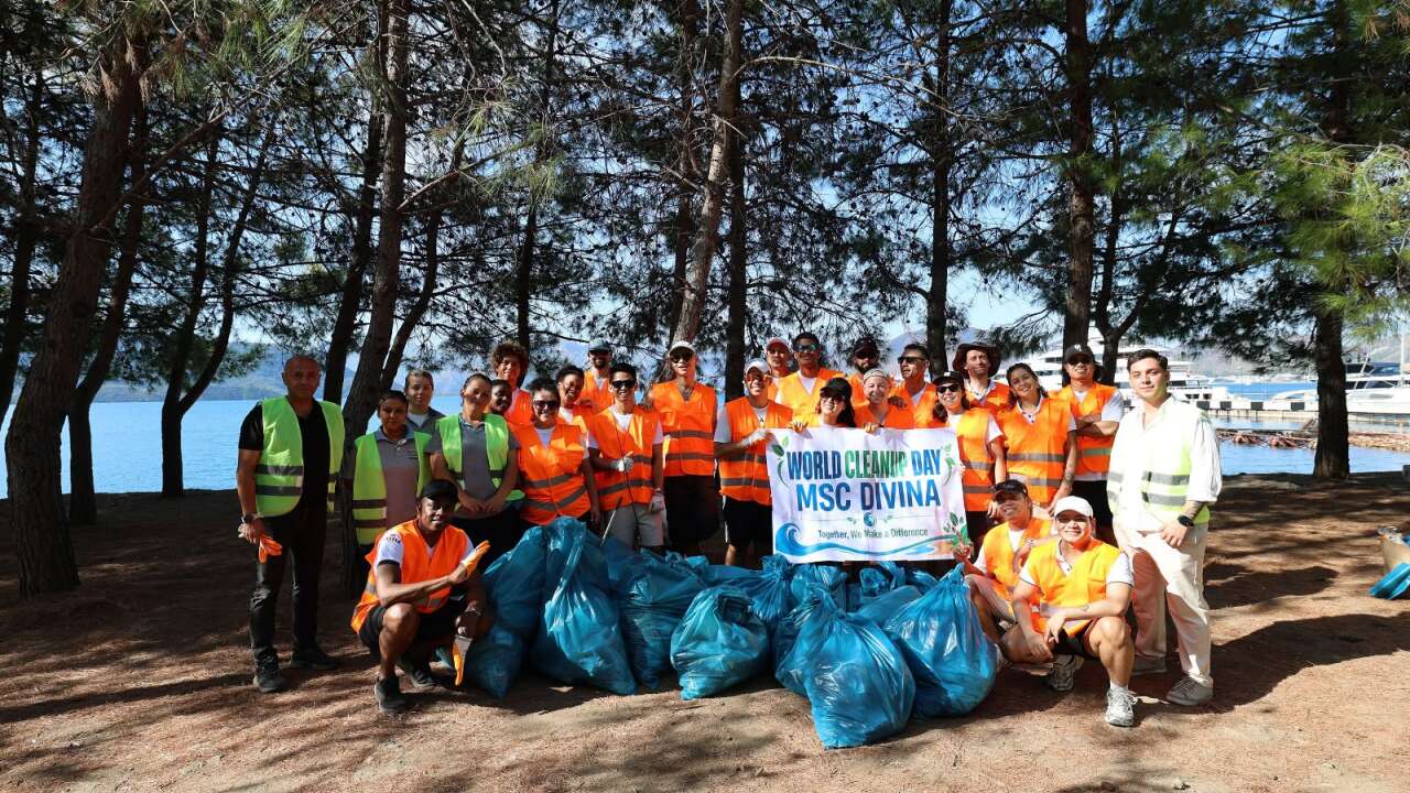 Marmaris’te Kruvaziyer Personelinden Örnek Çevre Duyarlılığı