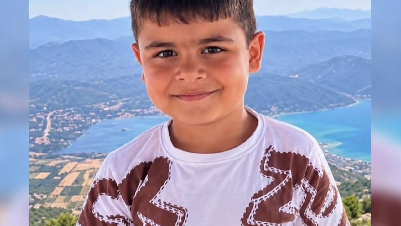 Boğazına Oyuncak Kaçan 5 Yaşındaki Mehmet Selim Hayatını Kaybetti