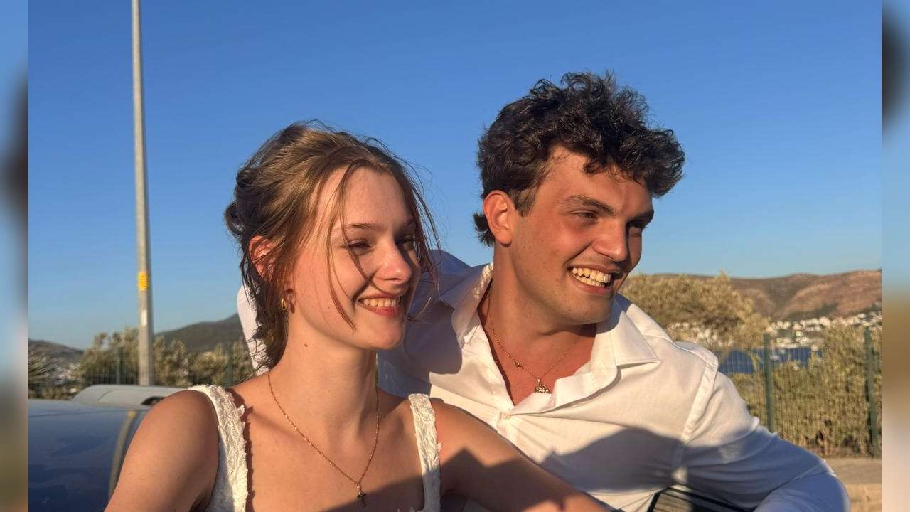 Bodrum’da Film Gibi Aşk, İngiliz Ekonomist, Barda Tanıştığı Türk Genciyle Evlendi