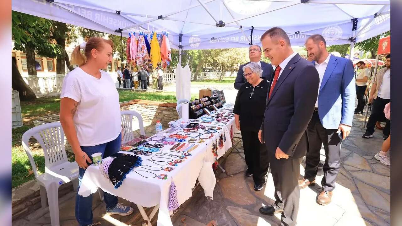 Vali Dr. İdris Akbıyık’tan "Mor Pazar"a Ziyaret