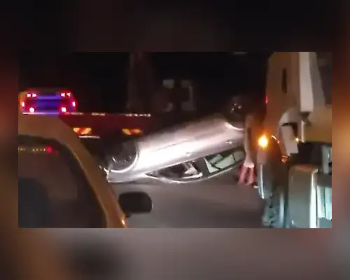 Muğla’da Otomobil Karşı Şeride Savrulup Devrildi