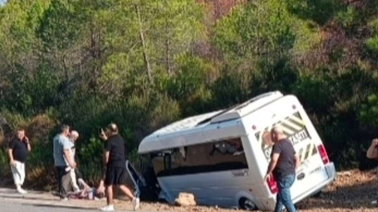 Muğla’da Servis Minibüsü Şarampole Çıktı: 1 Yaralı